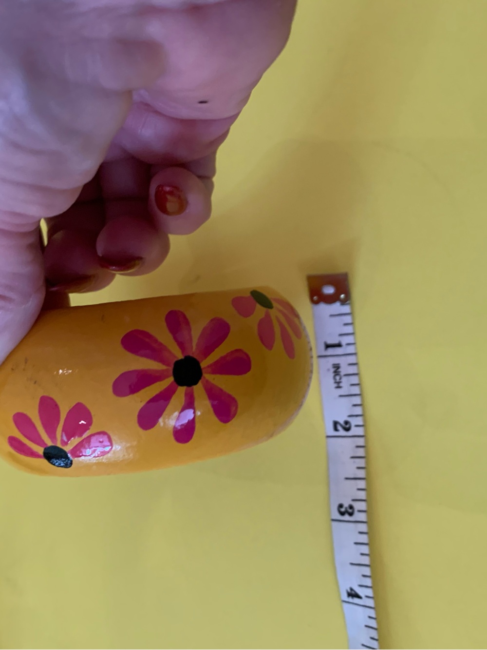 NWT VINTAGE HAND-PAINTED CHUNKY BRACELET. - Picture 2 of 5